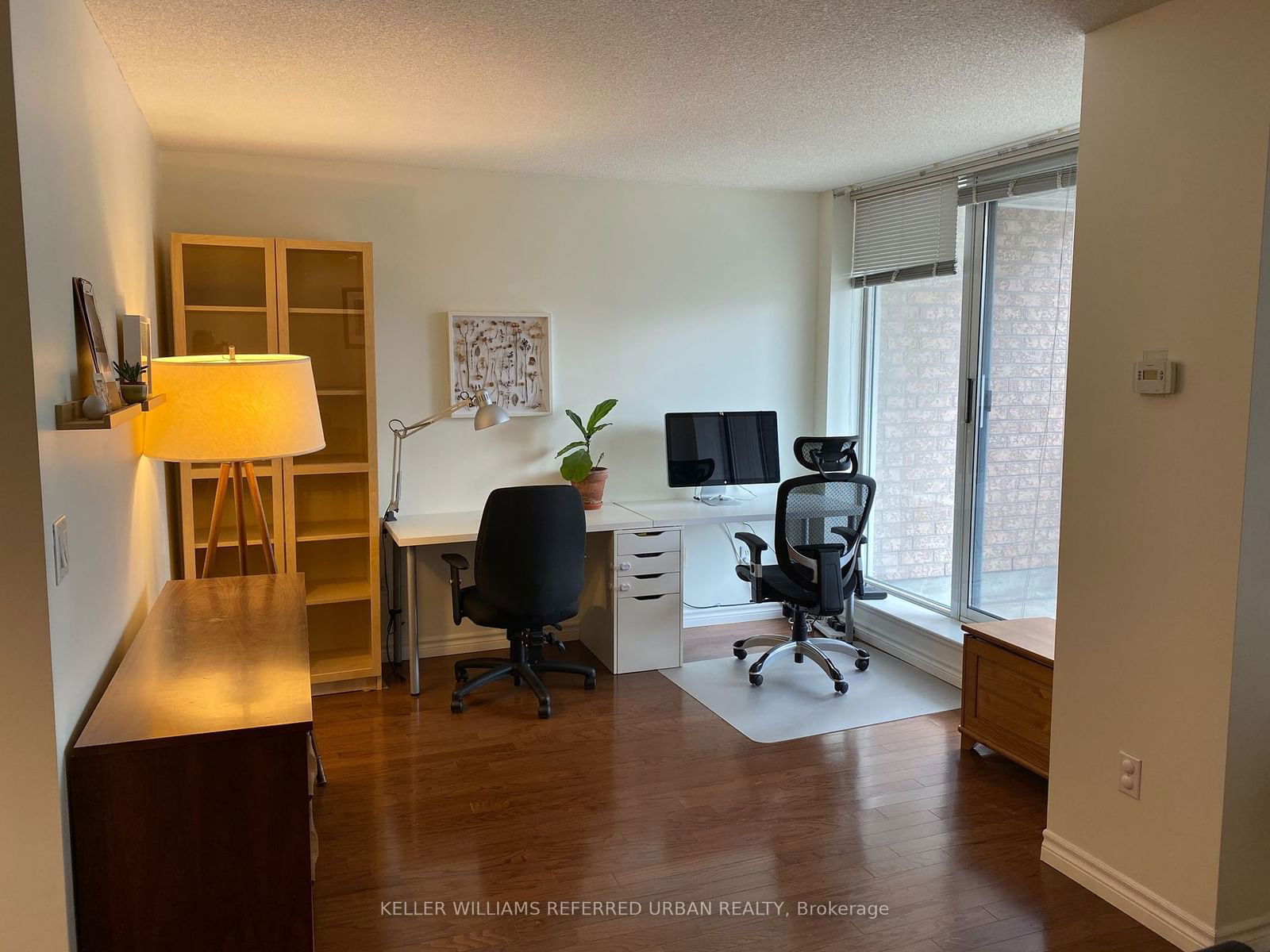 330 Adelaide St E, unit 902 for rent - image #7