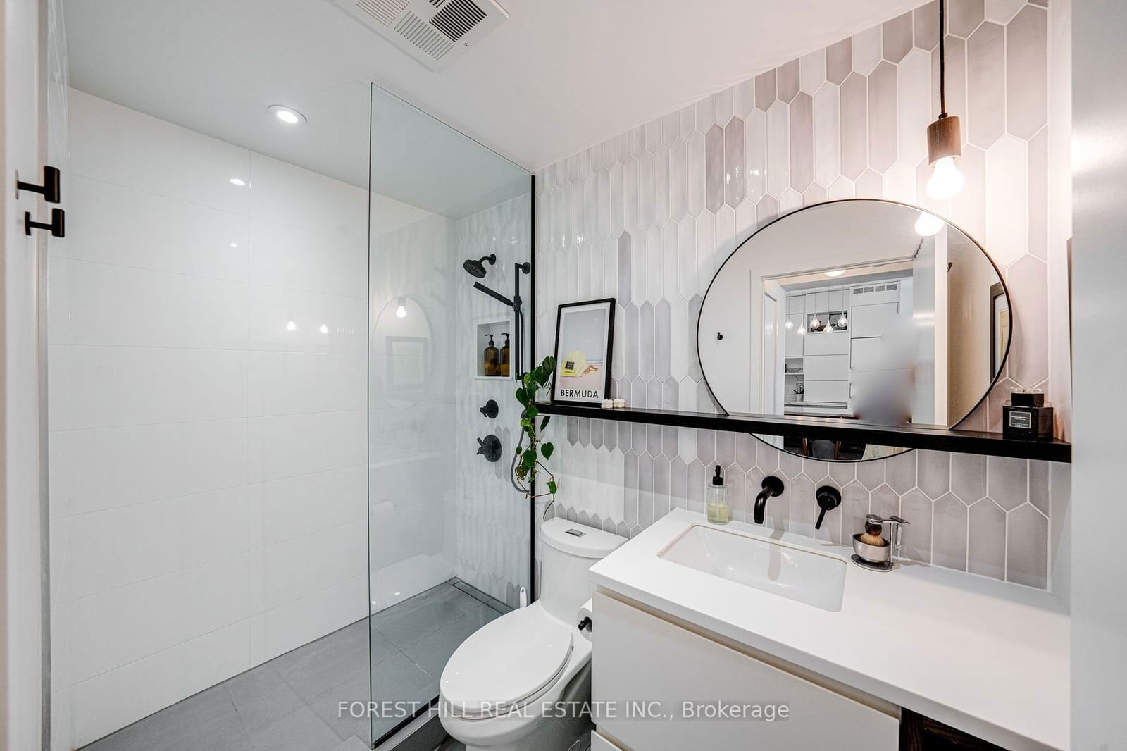 33 Lombard St, unit 2004 for sale - image #21