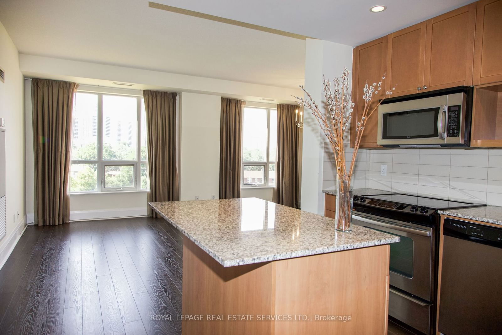 100 Harrison Garden Blvd, unit 519 for rent - image #2