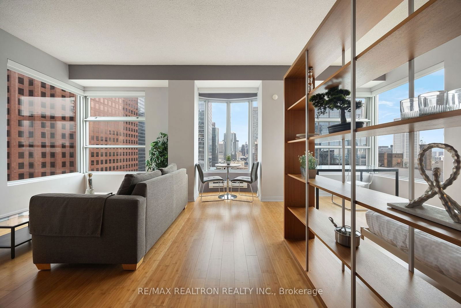 1 King St W, unit 2503 for sale