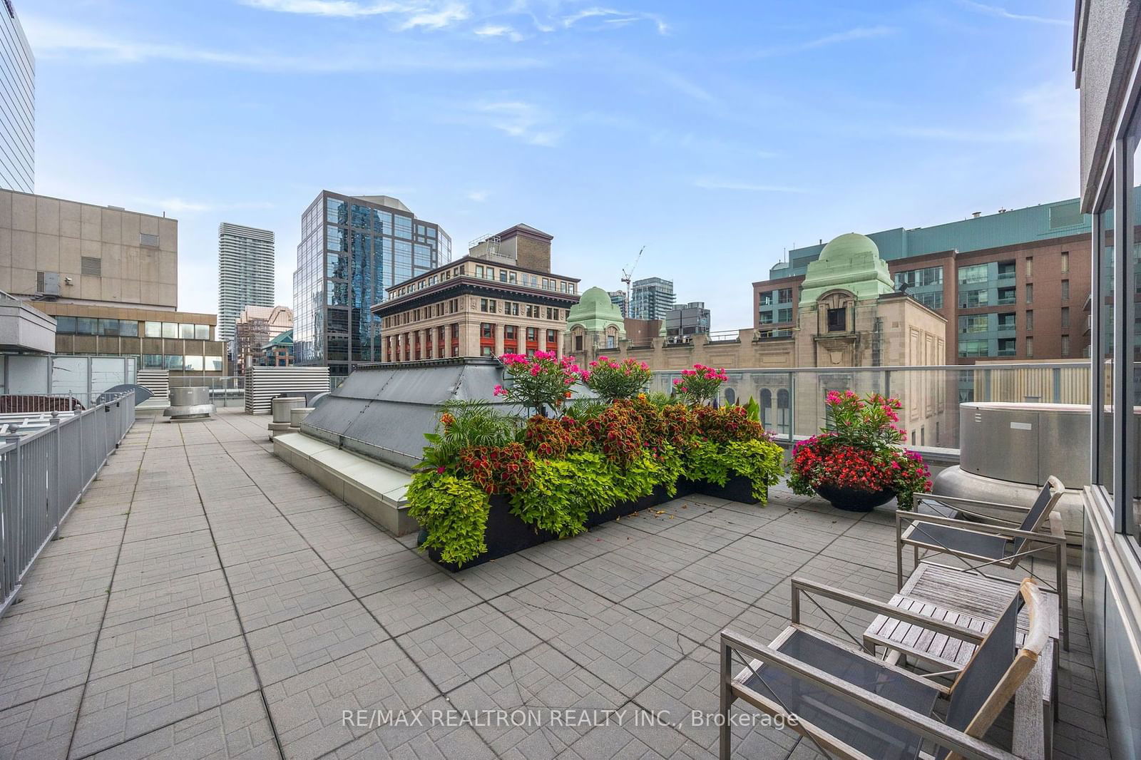 1 King St W, unit 2503 for sale