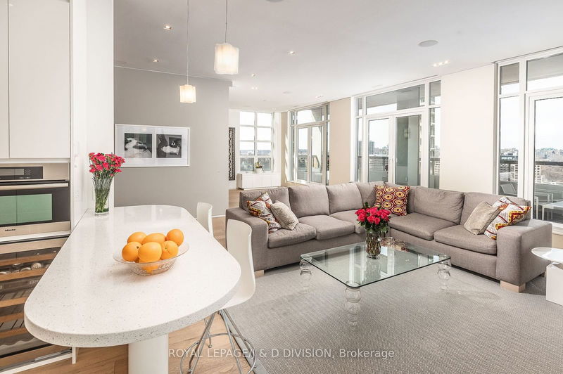 68 Yorkville Ave, unit 1602 for sale - image #1