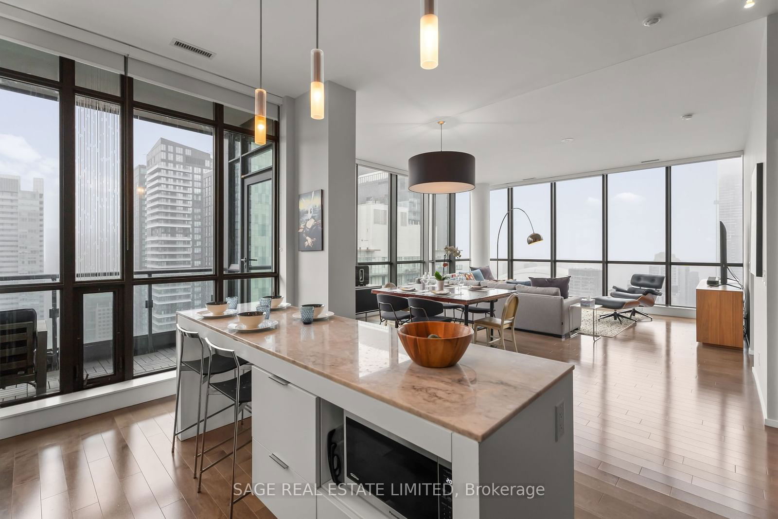 8 Charlotte St, unit 3505 for sale