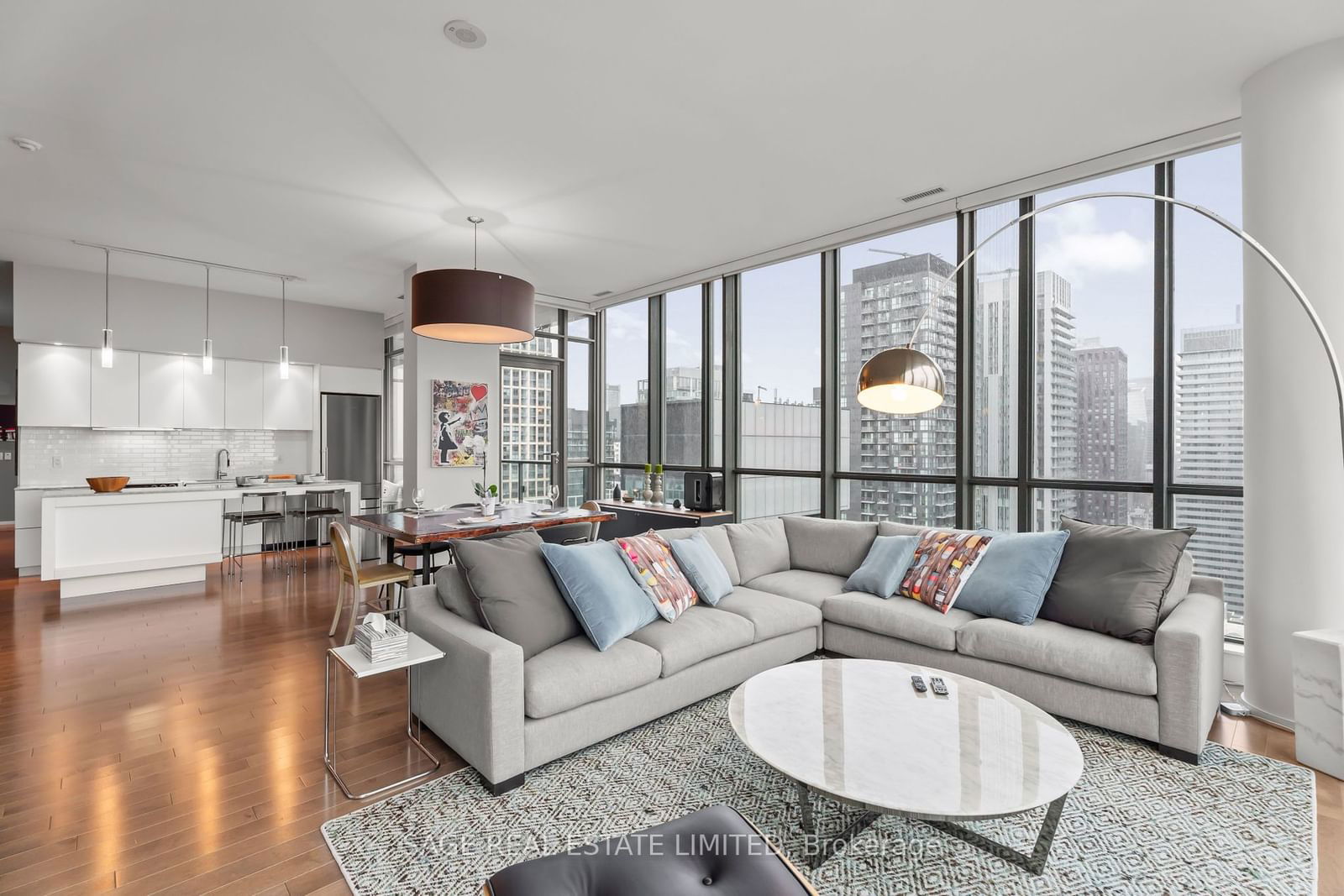 8 Charlotte St, unit 3505 for sale