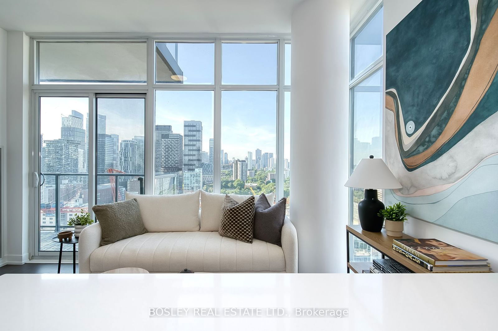 105 George St, unit 1904 for sale - image #13