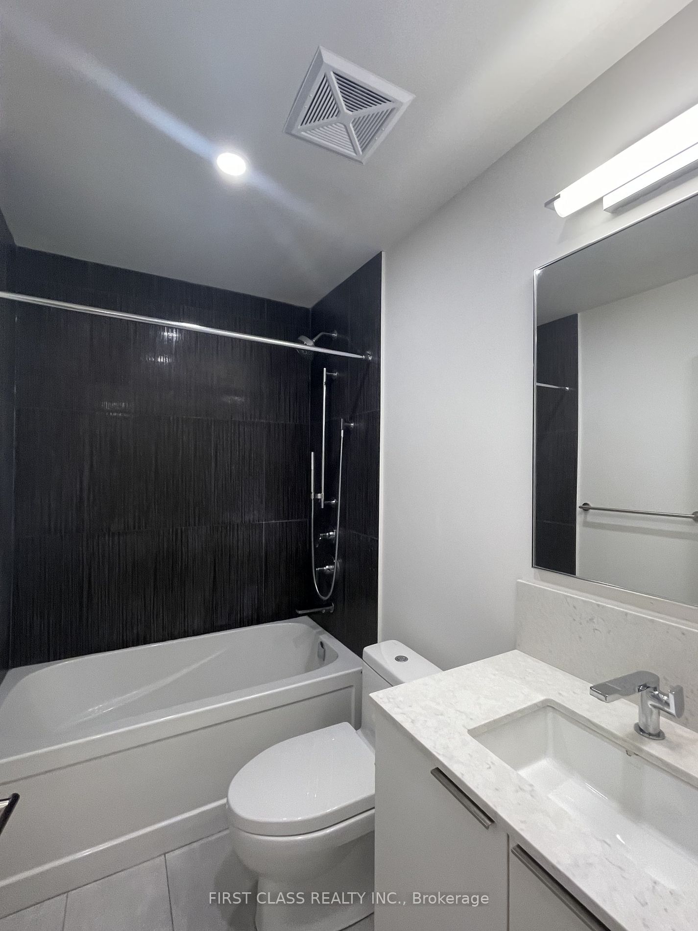 28 Freeland St, unit 1605 for rent - image #8