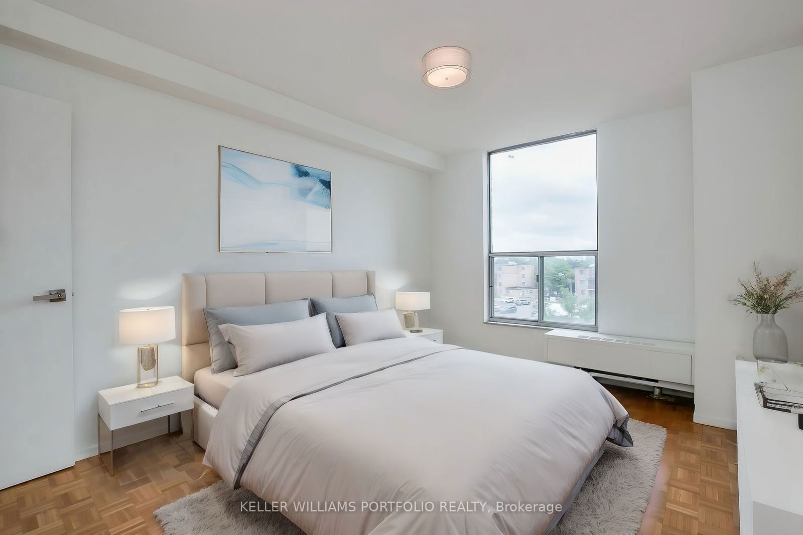 130 Neptune Dr, unit 403 for sale - image #10