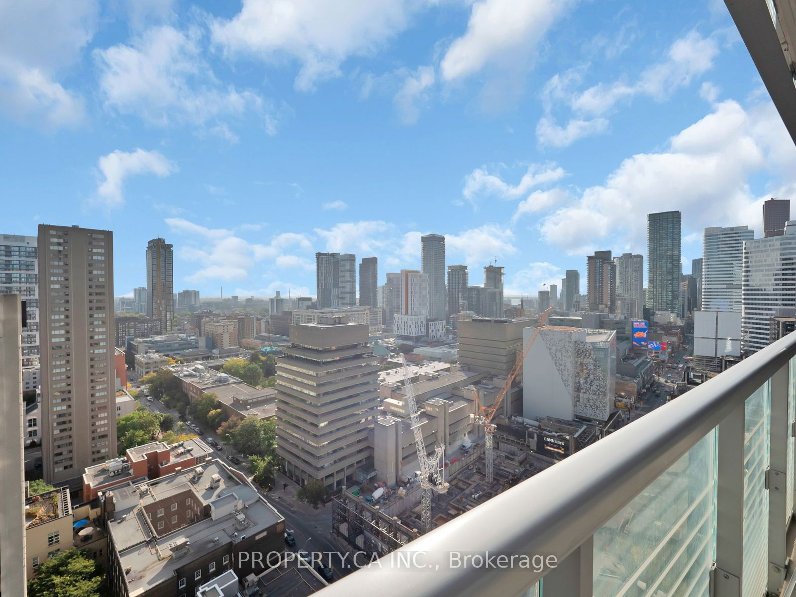 386 Yonge St, unit 2105 for sale - image #18