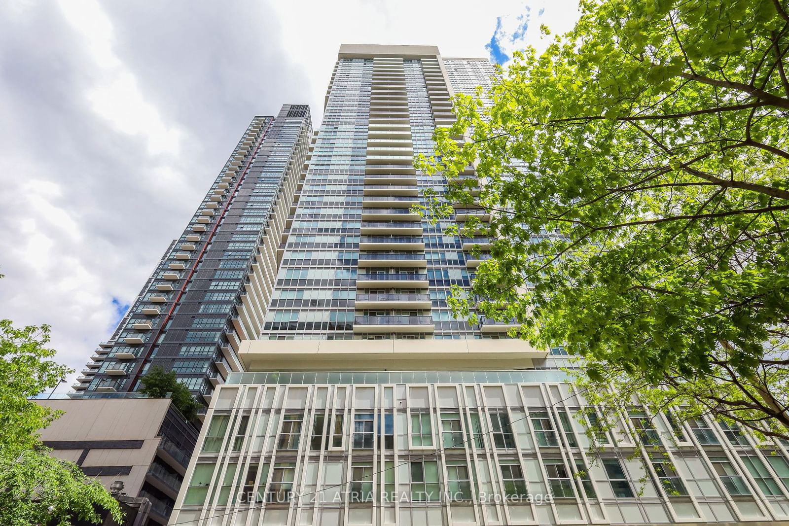 77 Mutual St, unit 2105 for rent - image #1