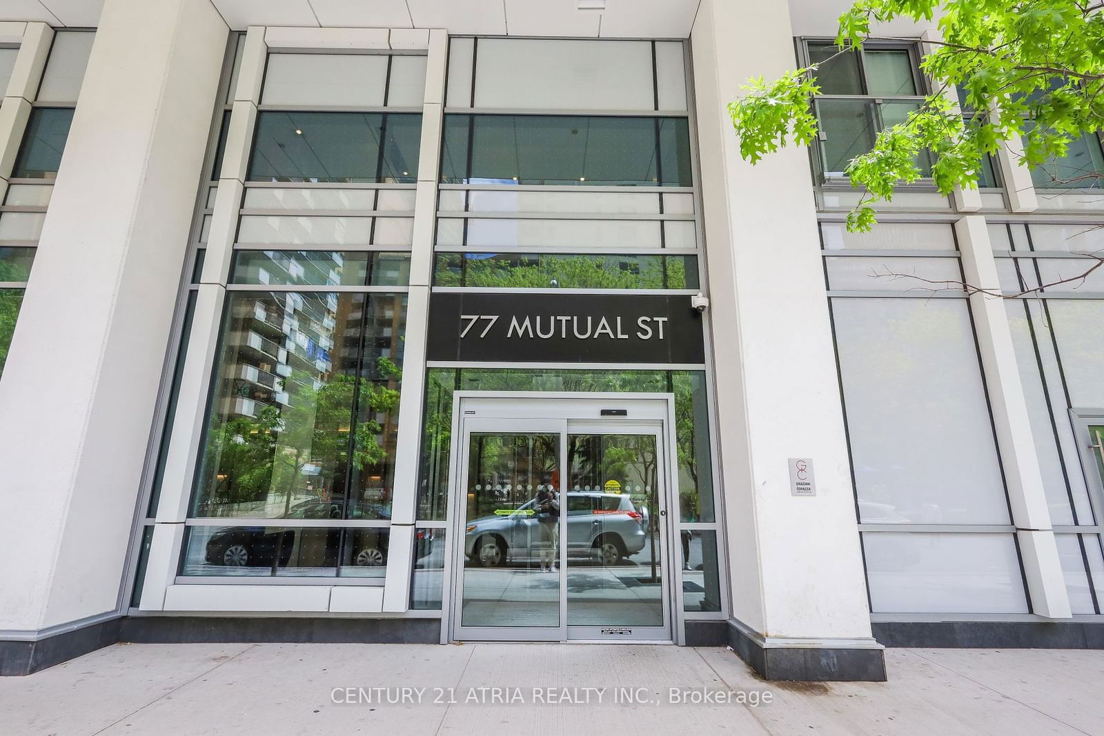 77 Mutual St, unit 2105 for rent - image #3