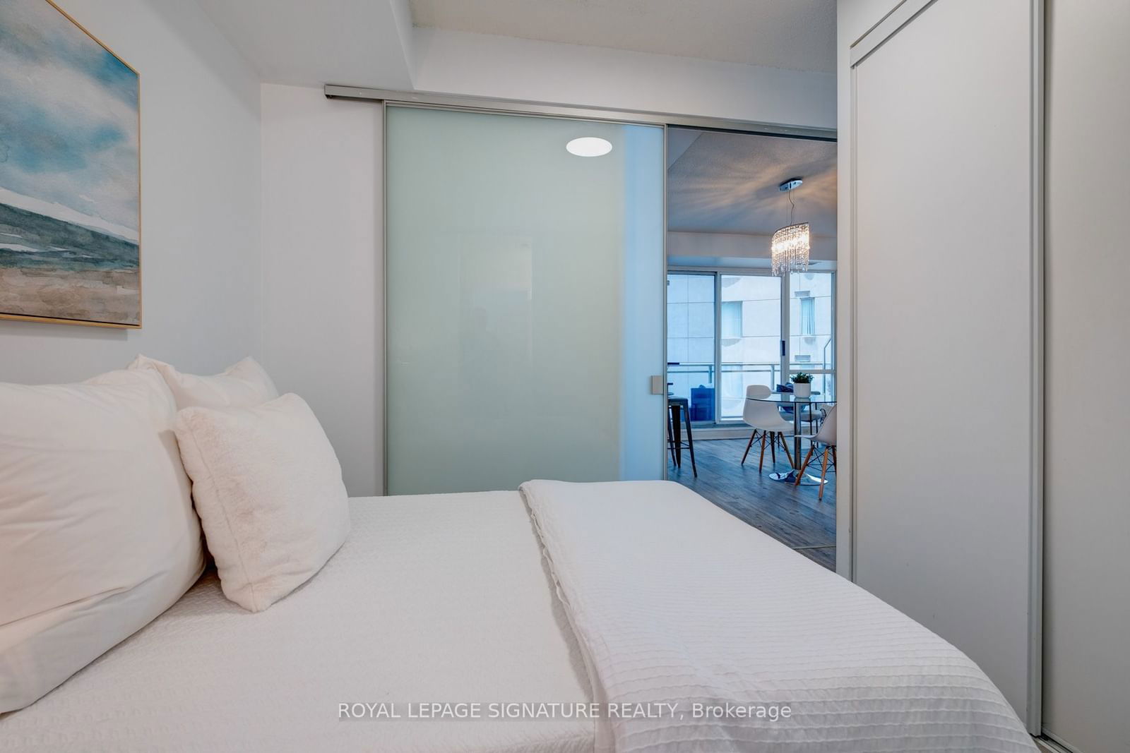 220 Victoria St, unit 806 for sale - image #17