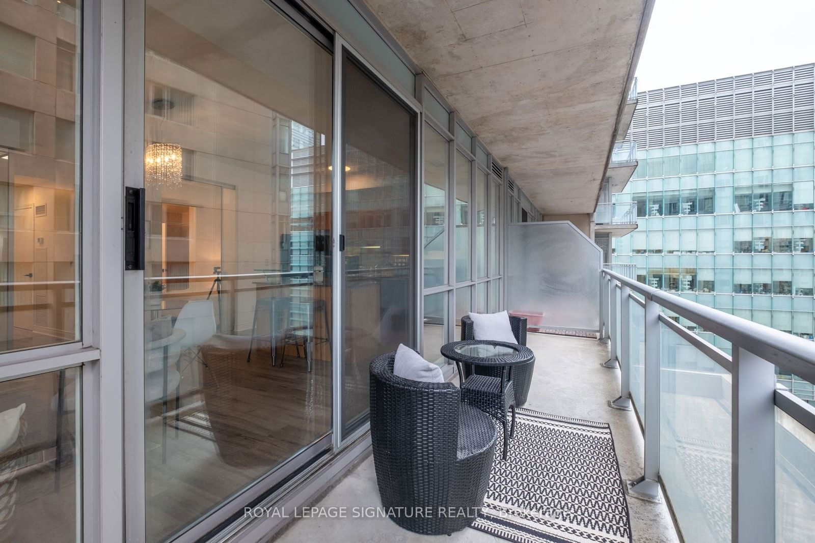 220 Victoria St, unit 806 for sale - image #26