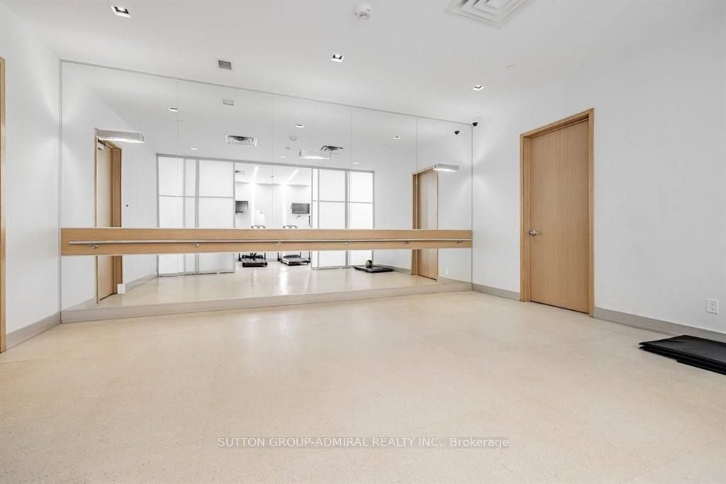 150 Fairview Mall Dr, unit 1706 for rent - image #11