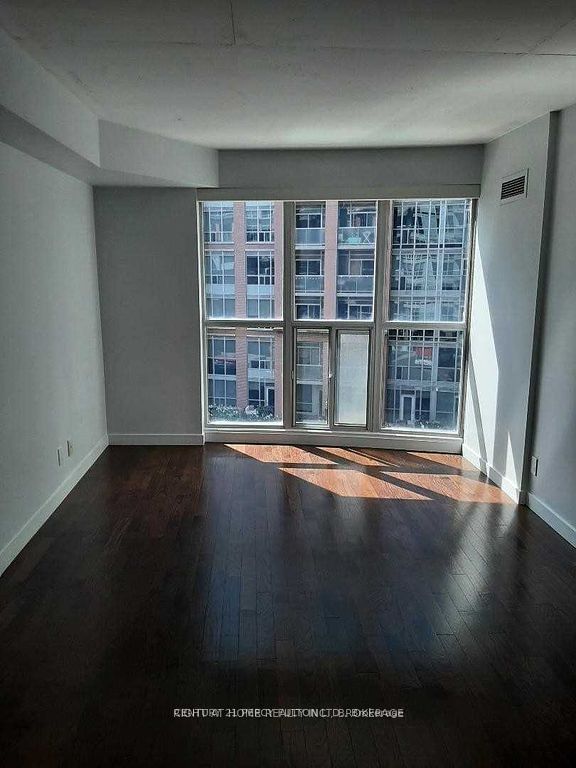 1005 King St W, unit 402 for rent