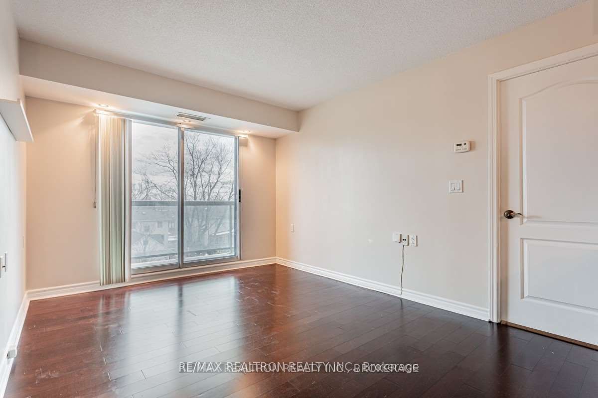 935 Sheppard Ave W, unit 304 for rent - image #12