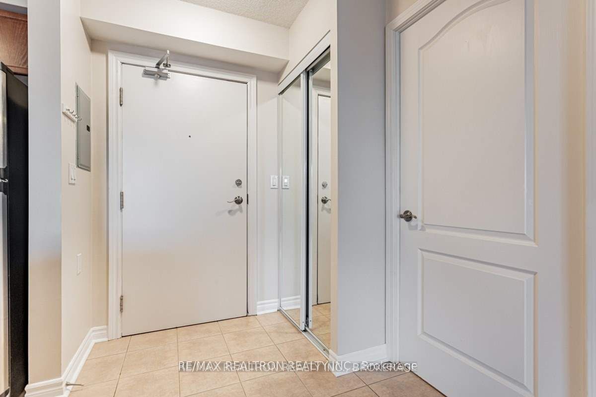 935 Sheppard Ave W, unit 304 for rent - image #3