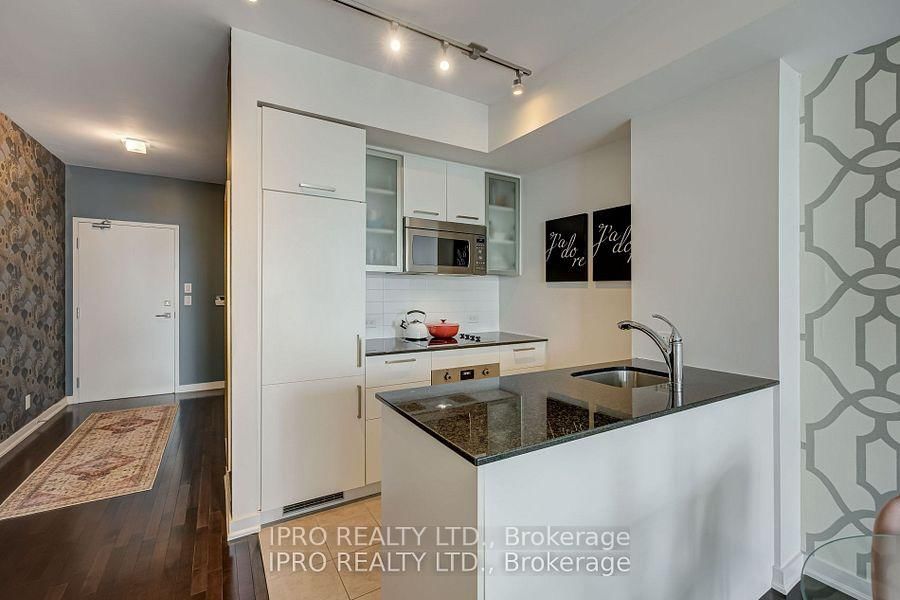 12 York St, unit 1503 for rent