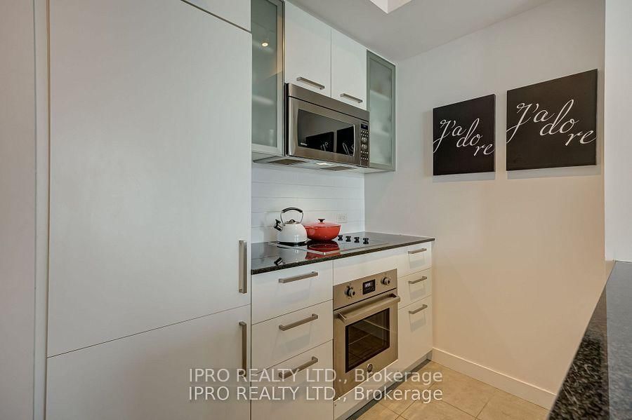 12 York St, unit 1503 for rent - image #15