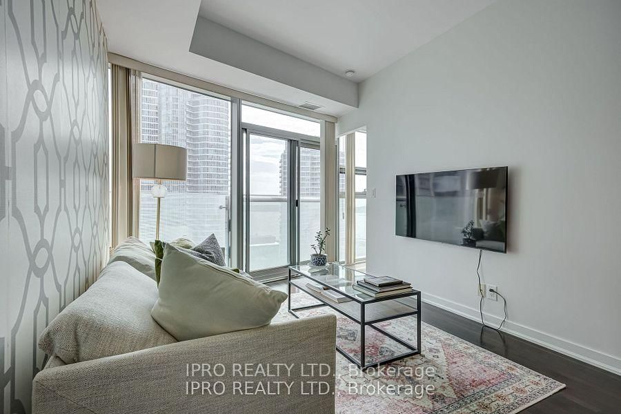 12 York St, unit 1503 for rent