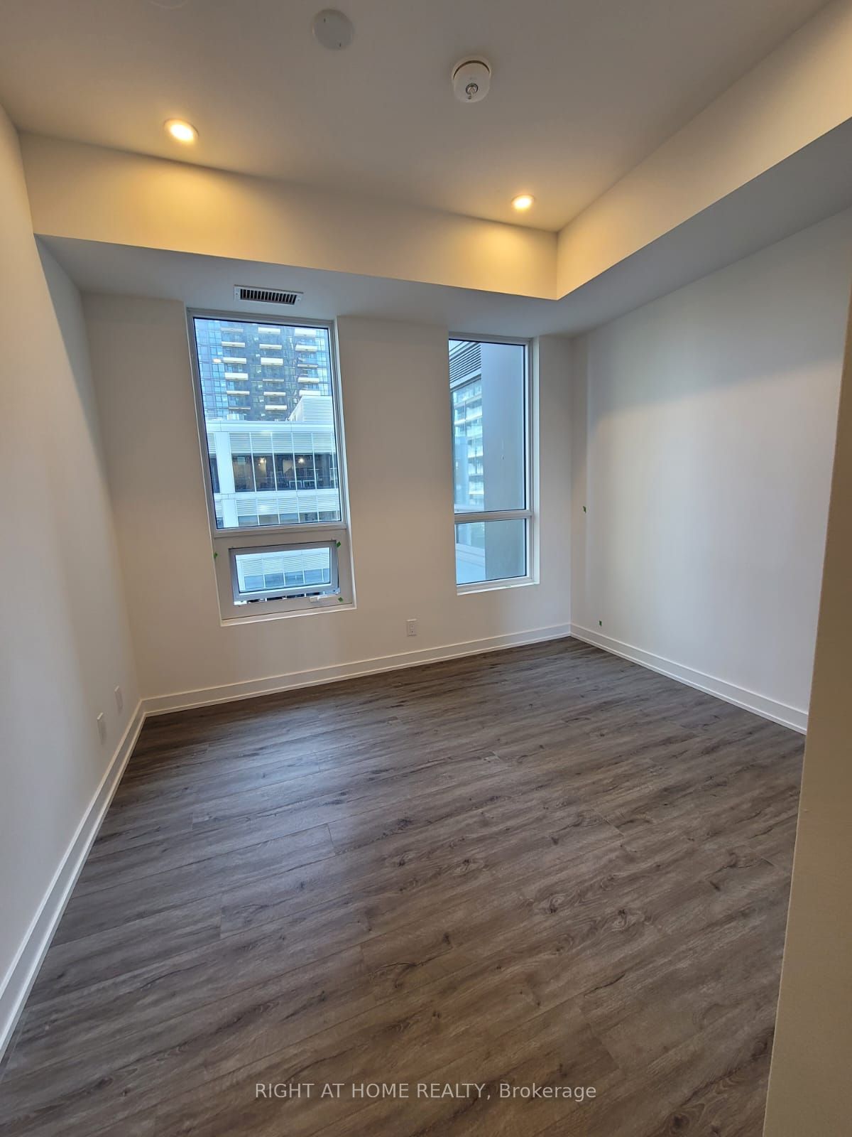 108 Peter St, unit 1002 for rent - image #5