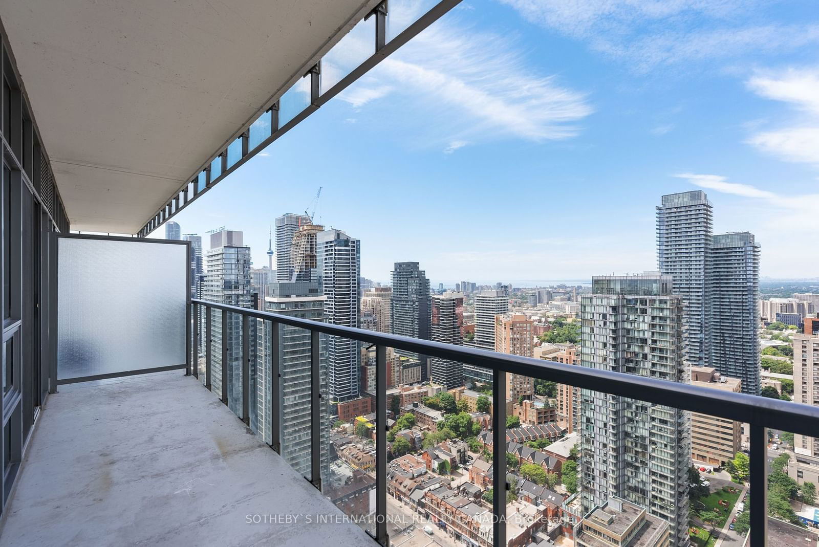 33 Charles St E, unit 3804 for sale - image #2