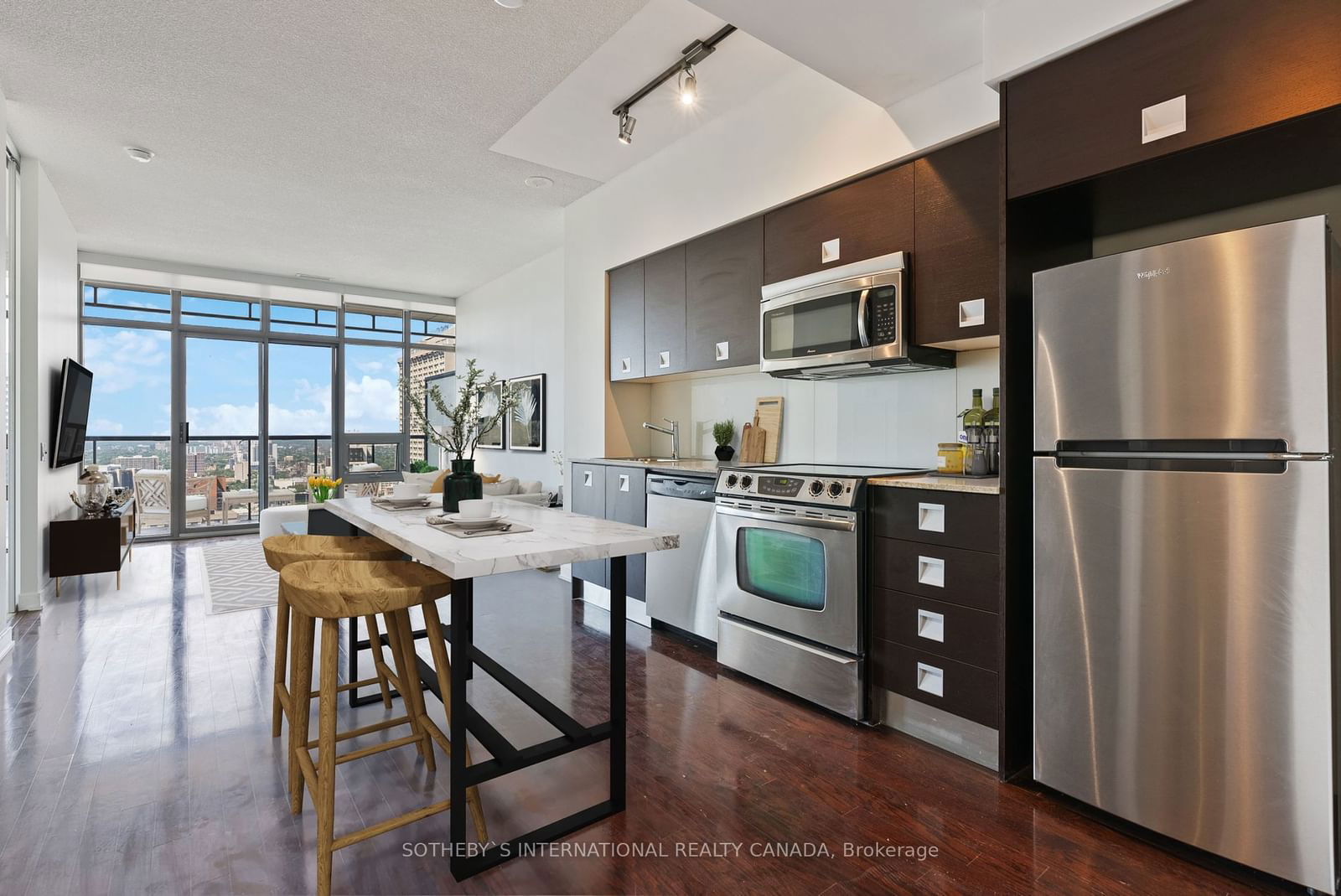 33 Charles St E, unit 3804 for sale - image #4