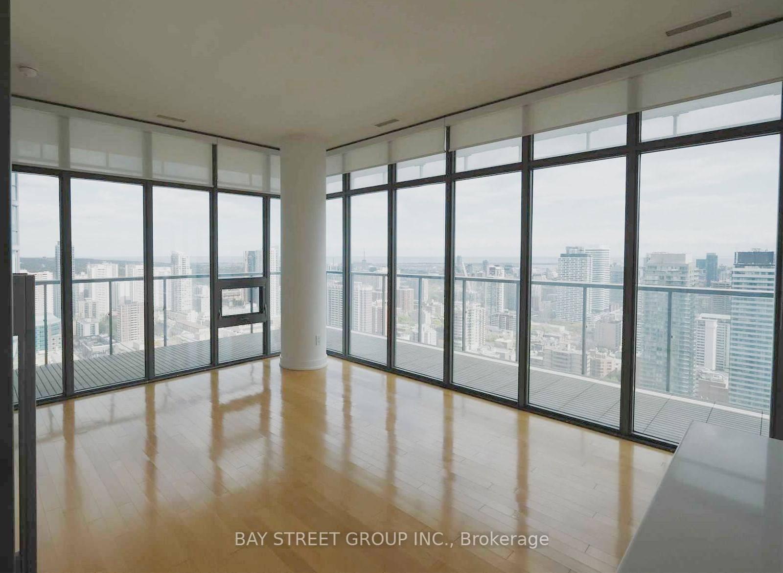 33 Charles St E, unit 3603 for rent - image #4