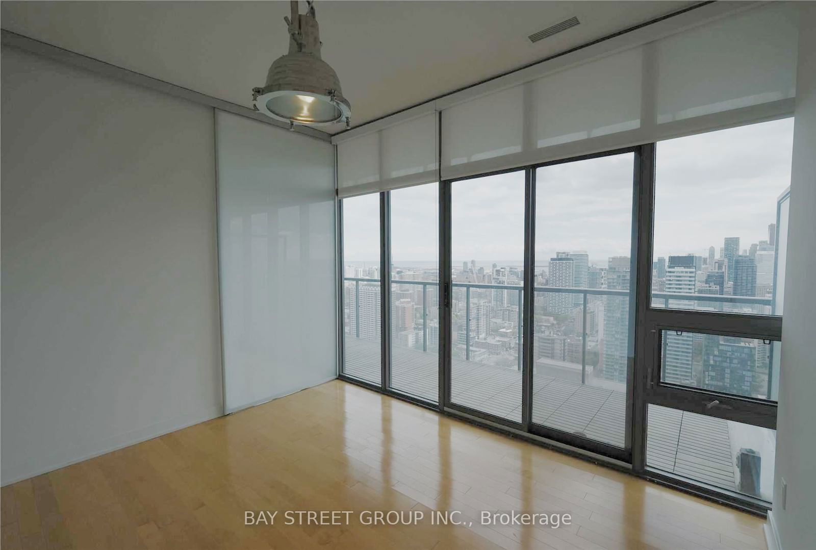 33 Charles St E, unit 3603 for rent - image #9