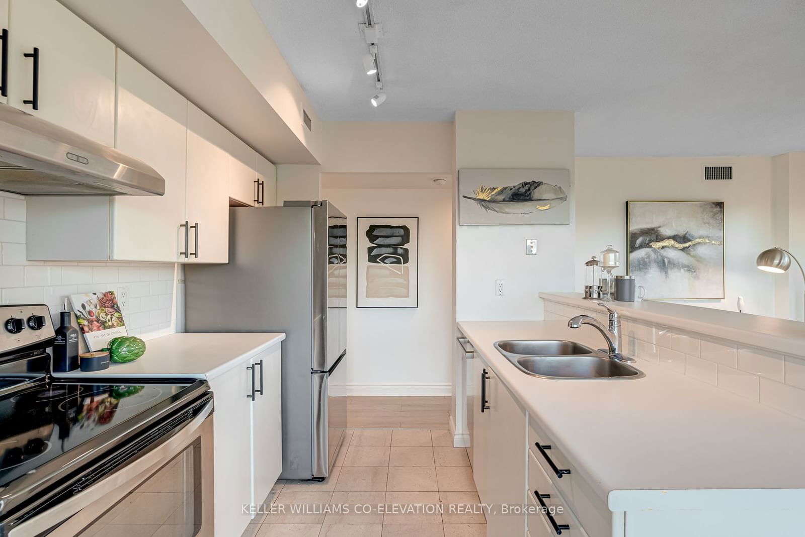 97 Lawton Blvd, unit 705 for sale - image #8