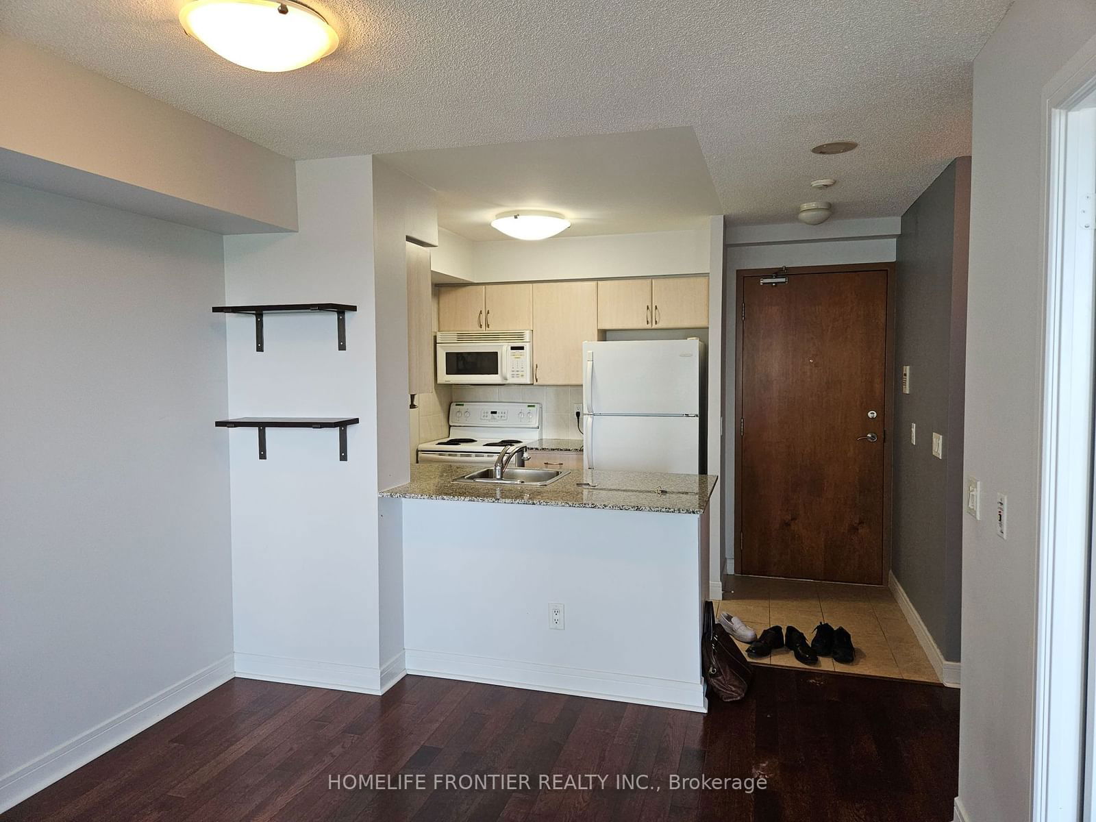 35 Bales Ave, unit 909 for rent - image #4