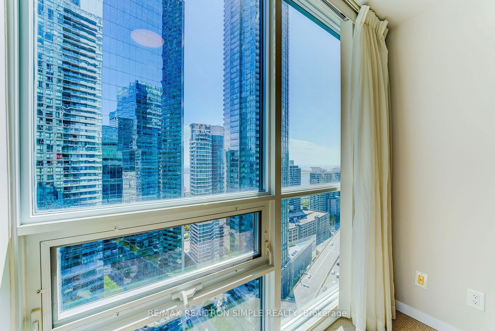 55 Bremner Blvd, unit 2607 for sale - image #24