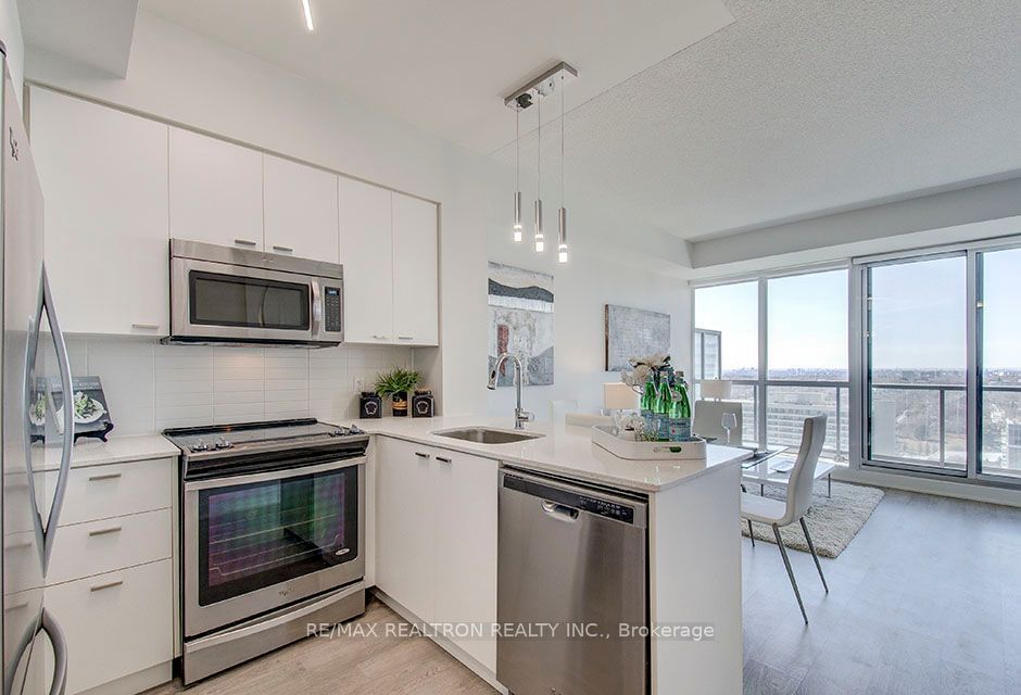 30 Roehampton Ave, unit 2804 for sale - image #11