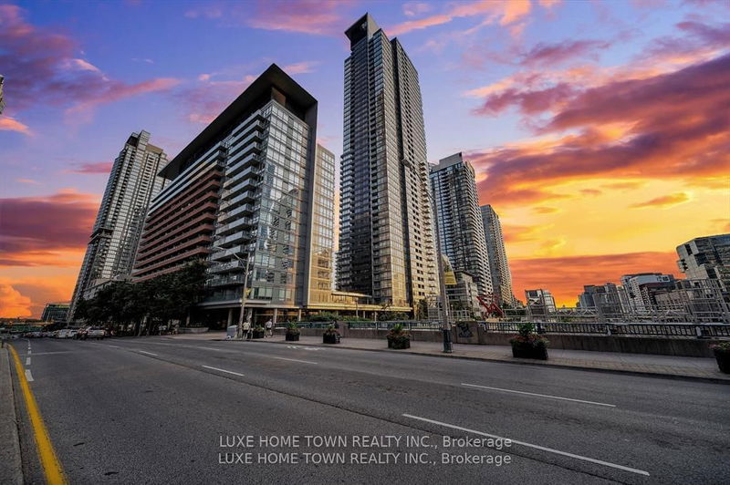 4K Spadina Ave, unit 711 for sale - image #1