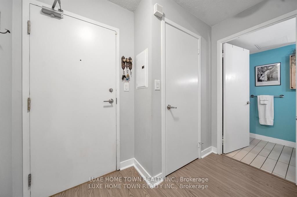 4K Spadina Ave, unit 711 for sale - image #19