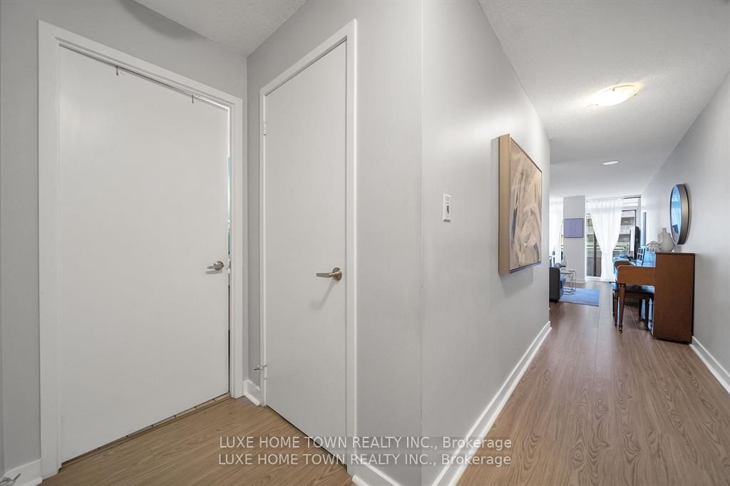 4K Spadina Ave, unit 711 for sale - image #4