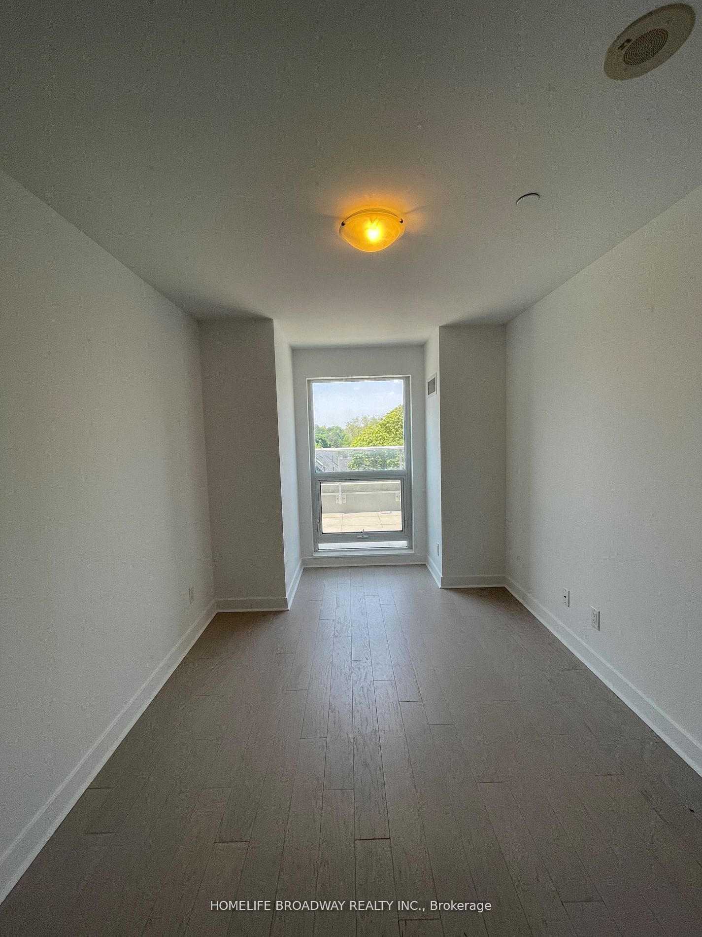 58 Orchard View Blvd, unit 416 for sale - image #2