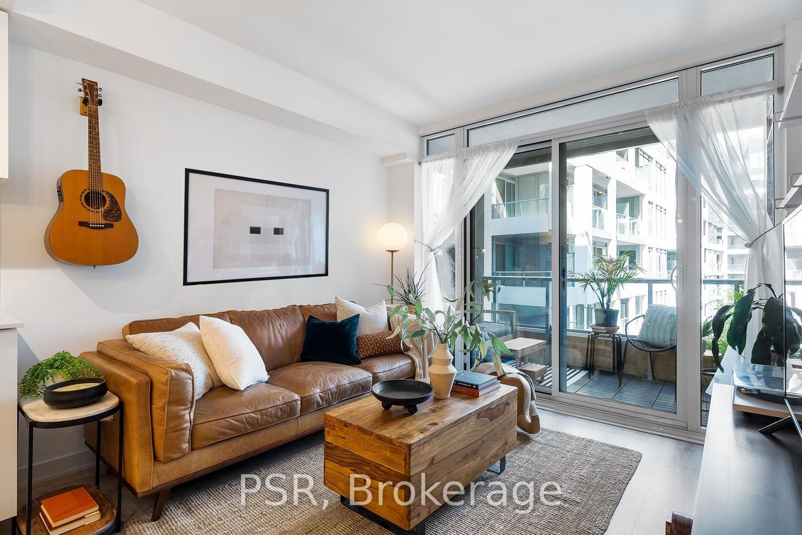 576 Front St W, unit 412 for sale - image #10