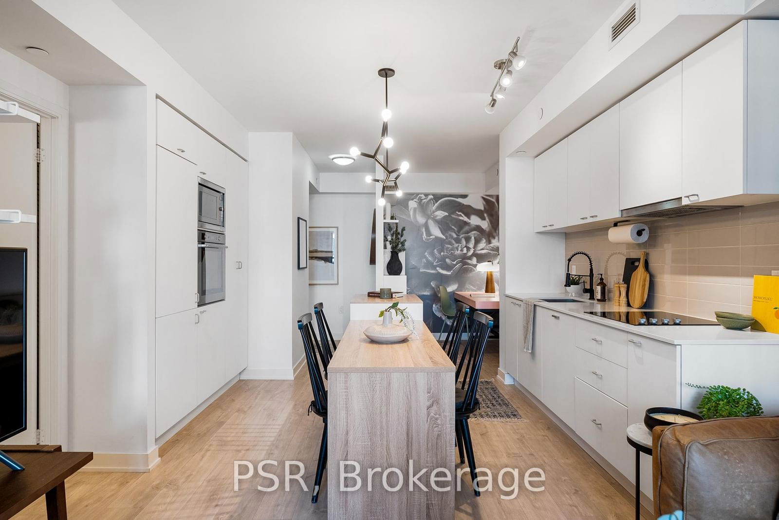 576 Front St W, unit 412 for sale - image #8