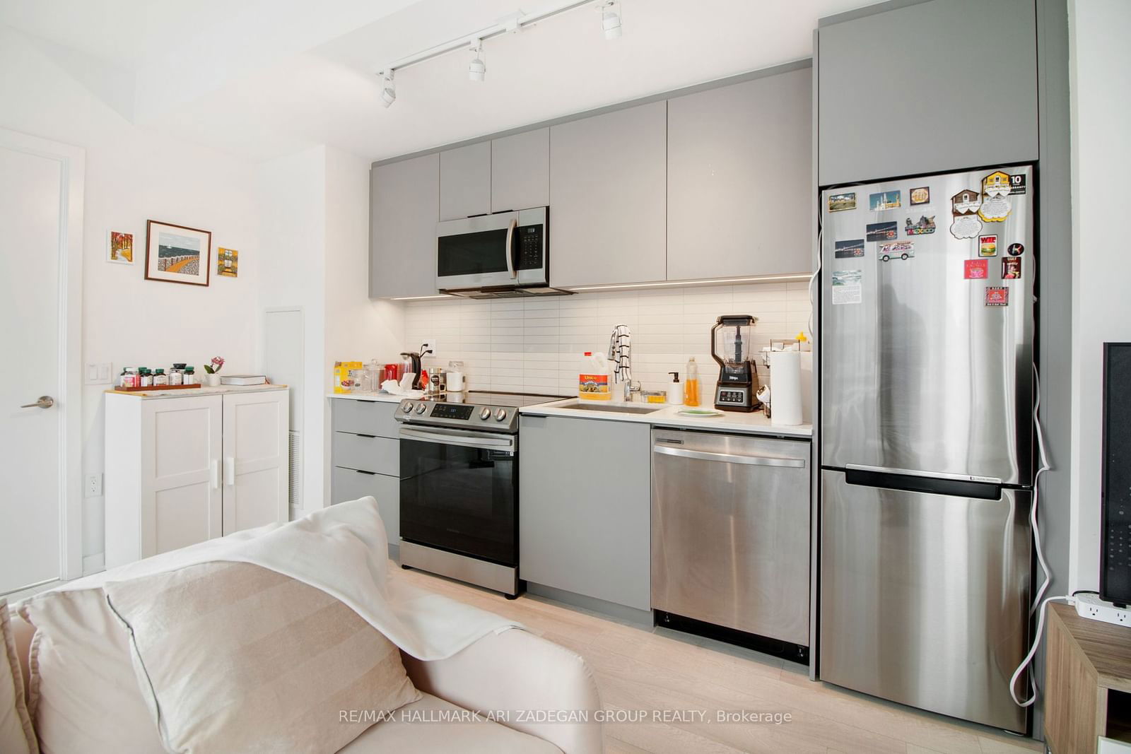 50 Power St, unit 1213 for sale - image #12