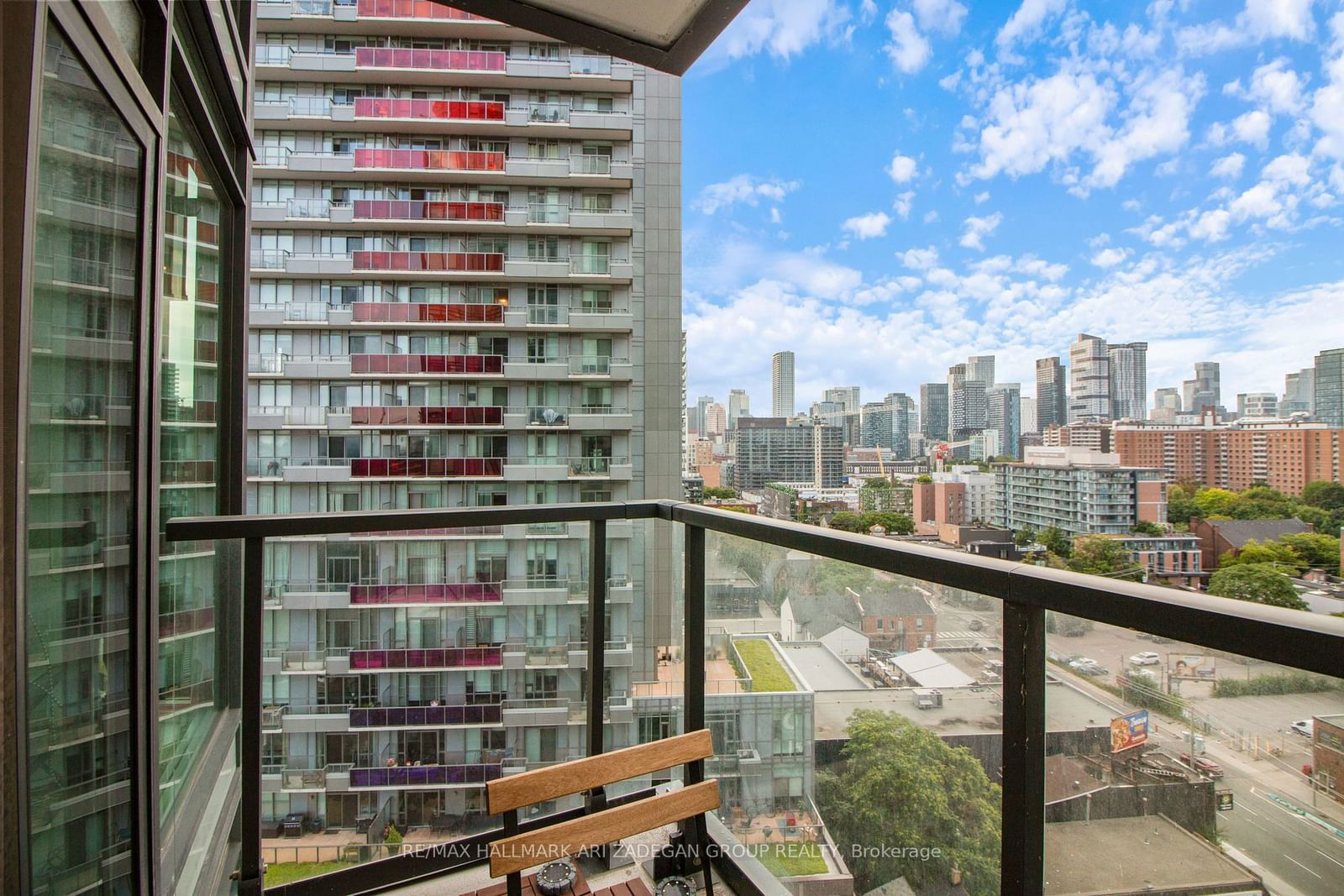 50 Power St, unit 1213 for sale - image #30