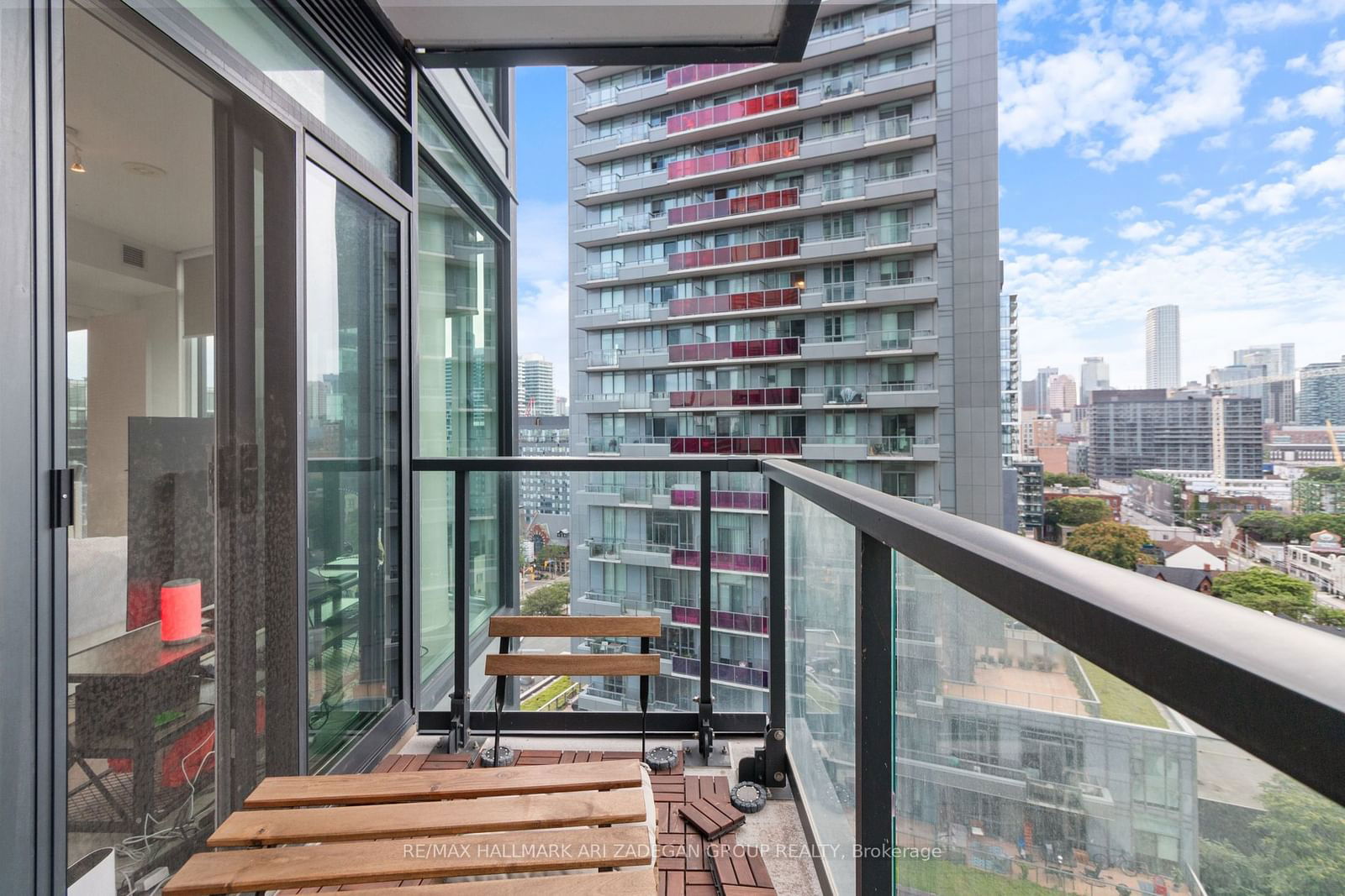 50 Power St, unit 1213 for sale