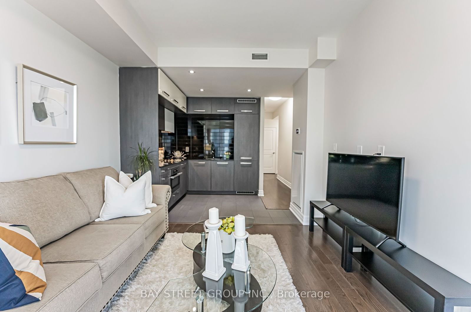 8 The Esplanade, unit 2712 for sale - image #9