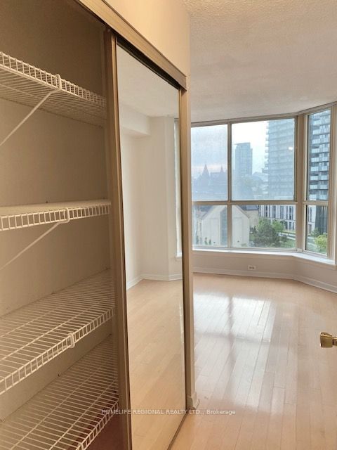 44 St Joseph St, unit 617 for sale