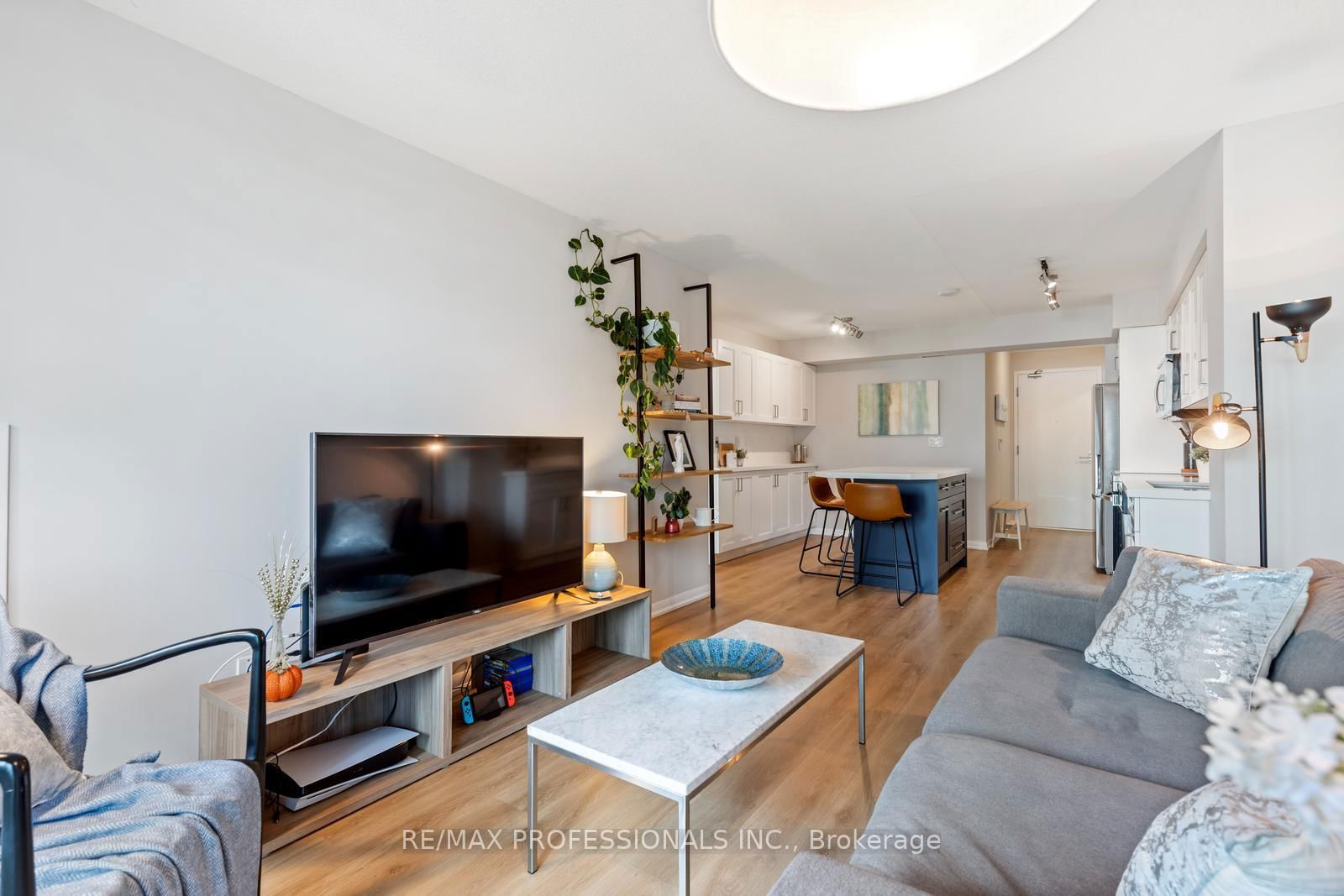 209 Fort York Blvd, unit 585 for sale - image #8