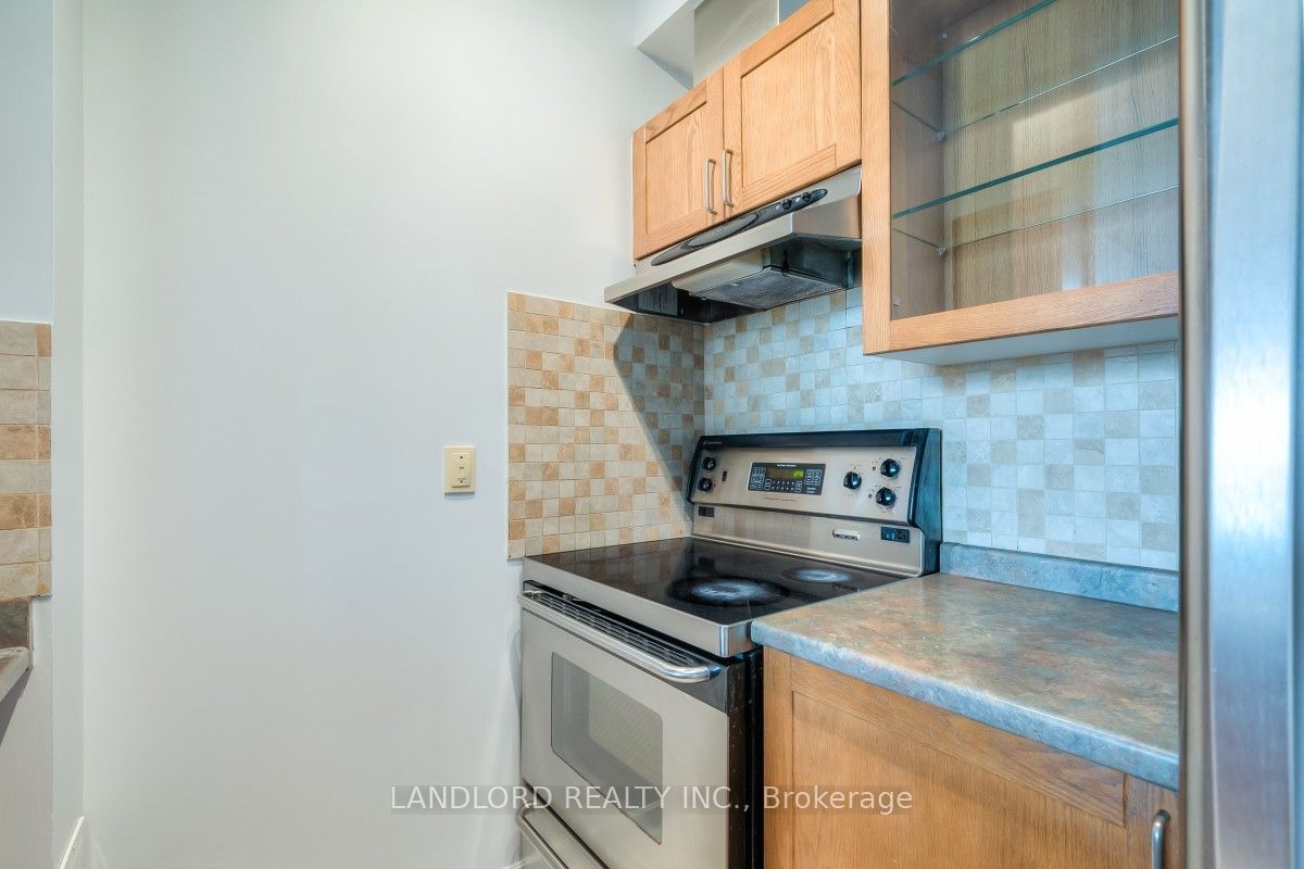 438 Richmond St W, unit 301 for rent - image #4