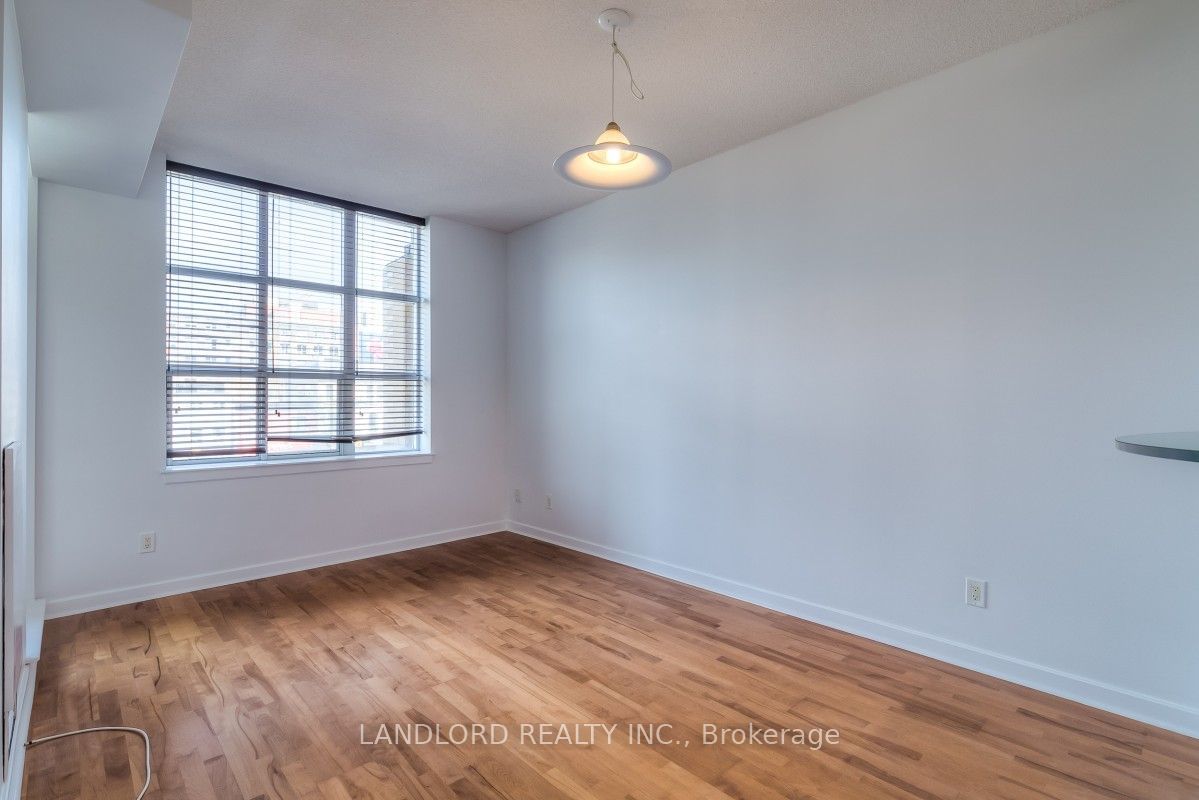 438 Richmond St W, unit 301 for rent - image #6