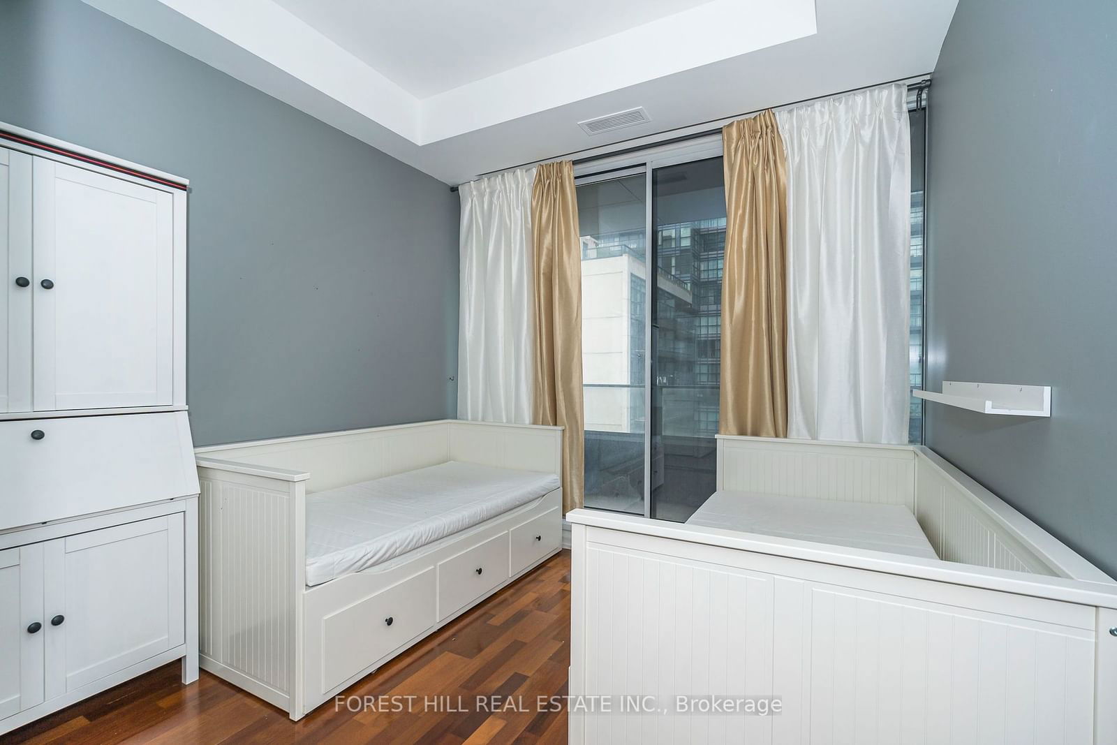 111 Elizabeth St, unit 1901 for rent