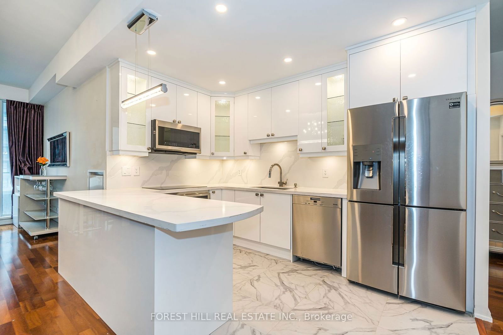 111 Elizabeth St, unit 1901 for rent - image #5