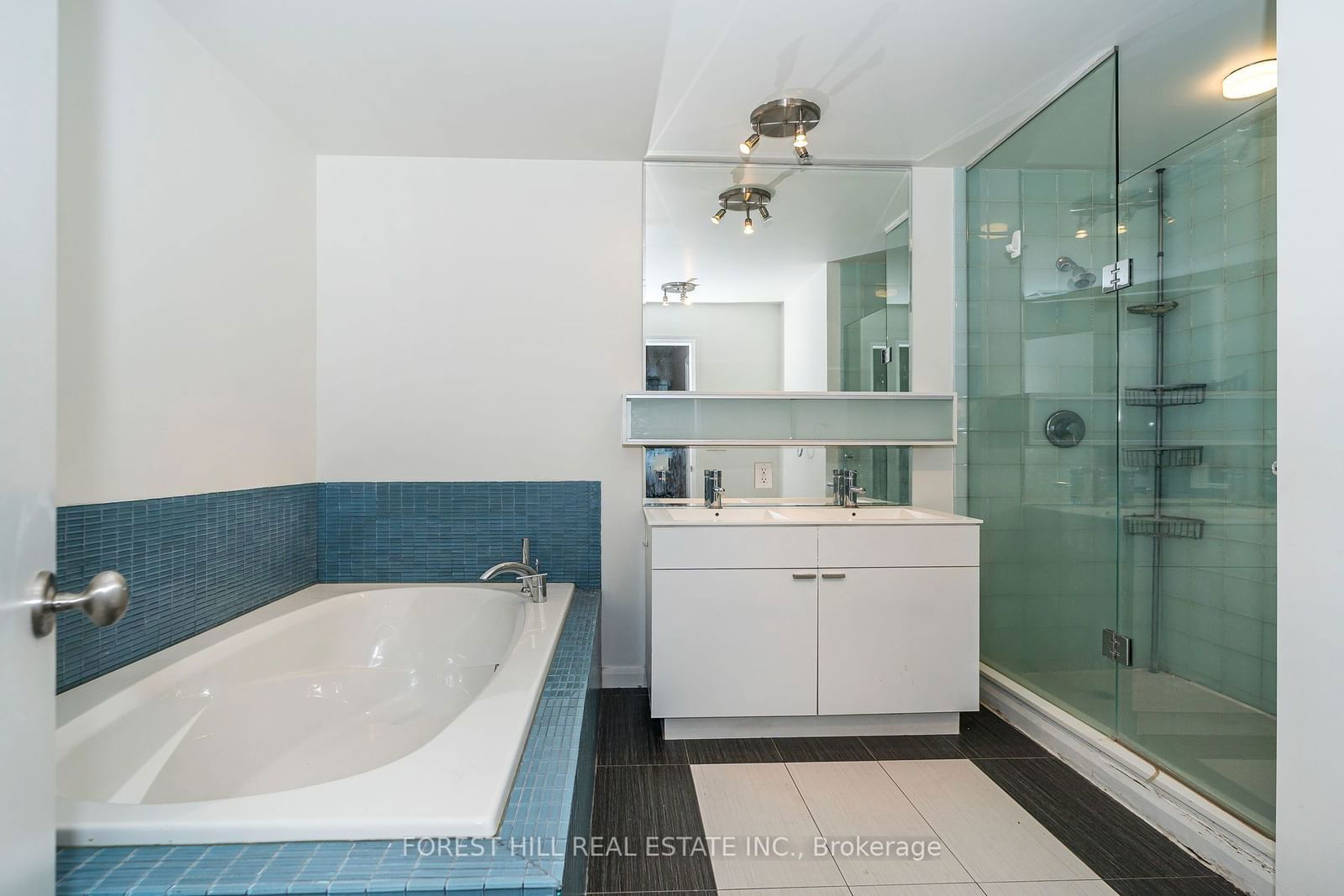 111 Elizabeth St, unit 1901 for rent