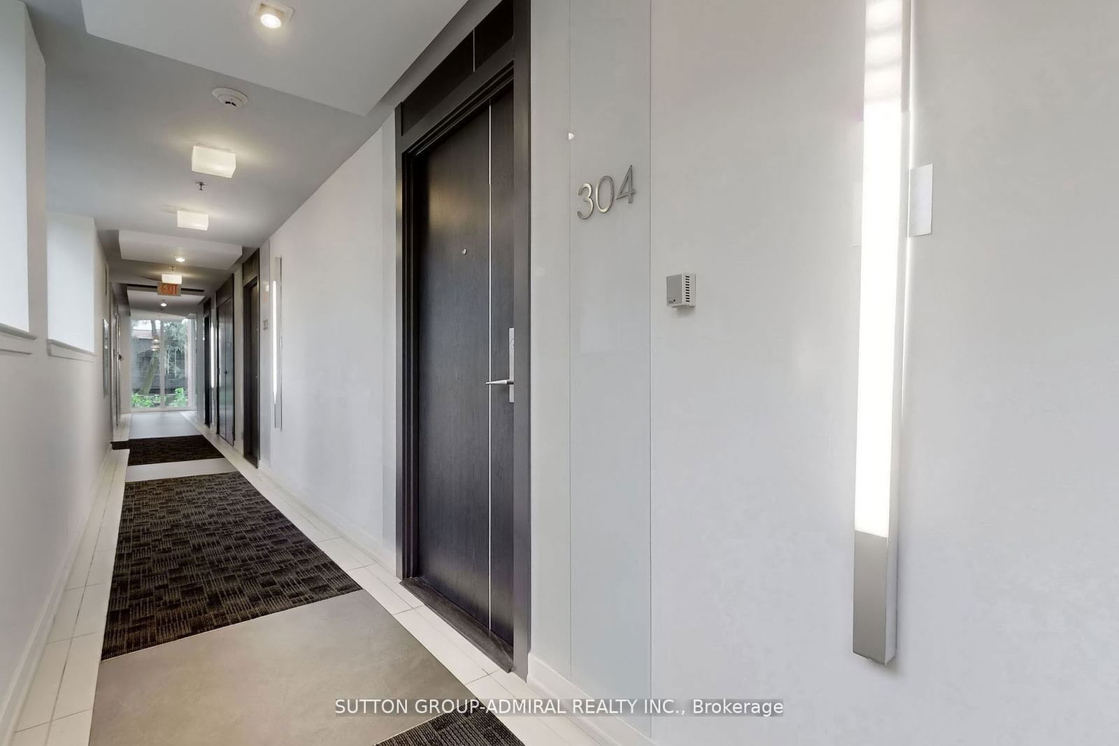 220 George St, unit 304 for sale